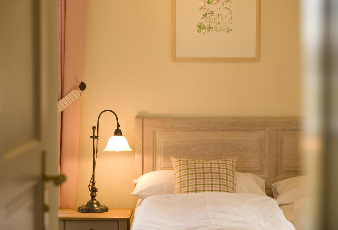 Hotel Gutshaus Parin - Bio- Und Gesundheitshotel Moor-Rolofshagen Ngoại thất bức ảnh
