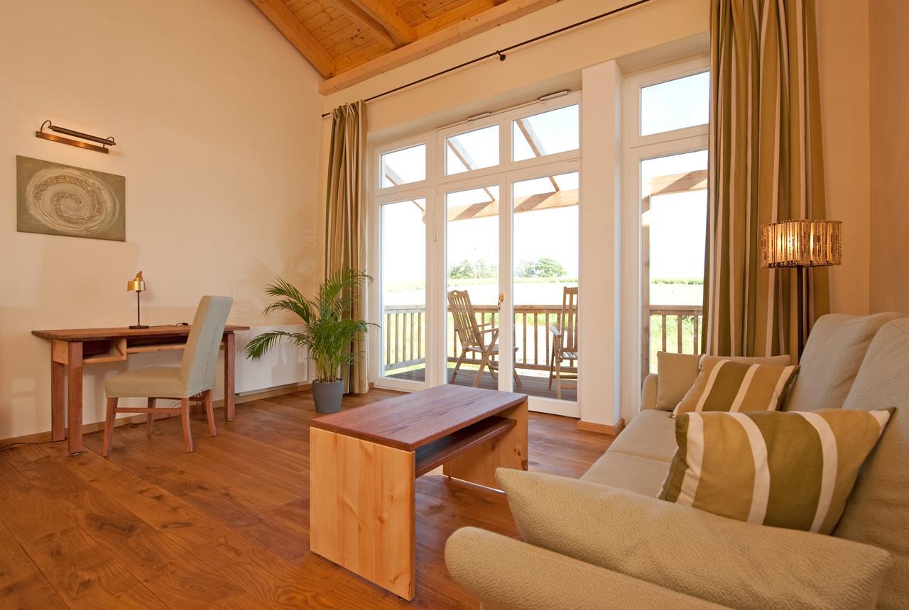 Hotel Gutshaus Parin - Bio- Und Gesundheitshotel Moor-Rolofshagen Ngoại thất bức ảnh